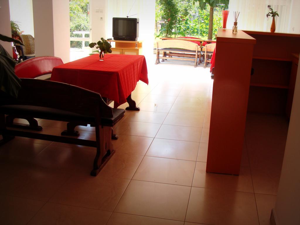 Veda Guest House Pomorie Exterior foto