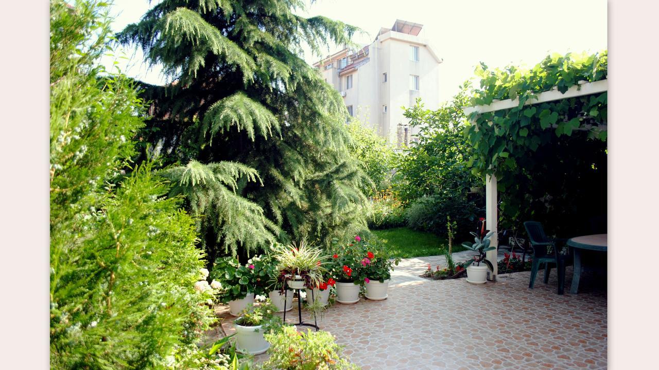 Veda Guest House Pomorie Exterior foto