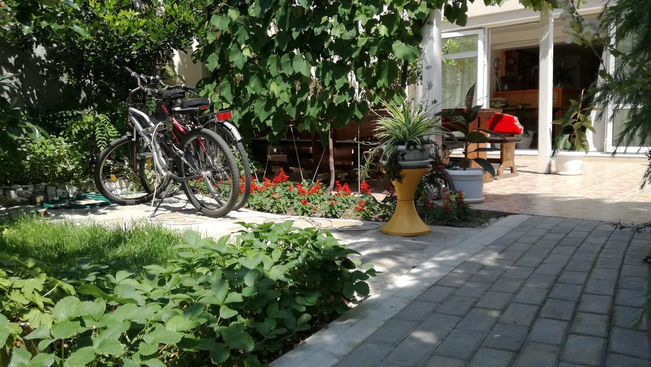 Veda Guest House Pomorie Exterior foto